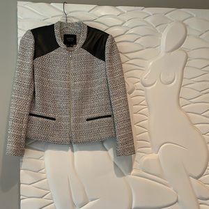 Sophisticated Barneys NY jacket. Worn once.